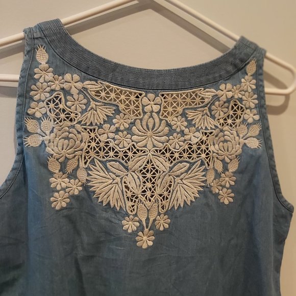 Denim style tank with lace detail - Picture 4 of 4